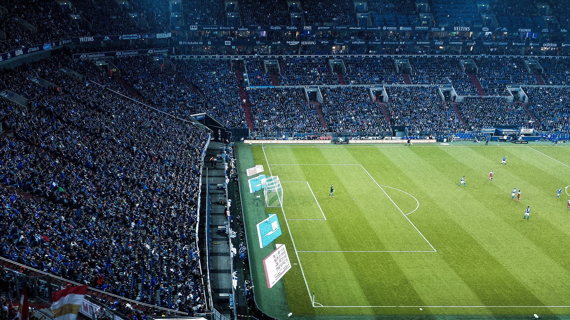 “球场火爆：现场最震撼的精彩瞬间”，球场上的精彩表演